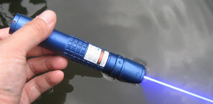 underwater laser pointer